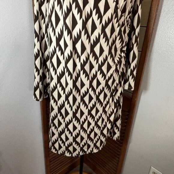 J. Jill Wearable Collection Faux Wrap Dress Tan And Brown Geometric Dress Size L - Picture 9 of 13